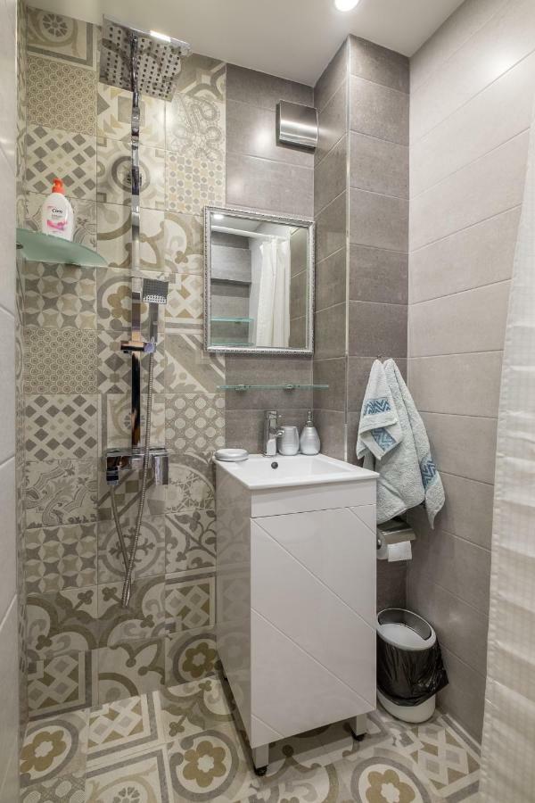 Modern 2 Bedroom Apartment Next To Vitosha Str. Sofia Extérieur photo