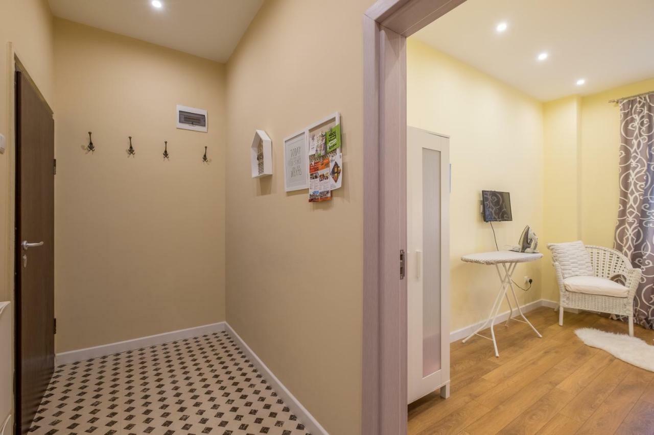 Modern 2 Bedroom Apartment Next To Vitosha Str. Sofia Extérieur photo