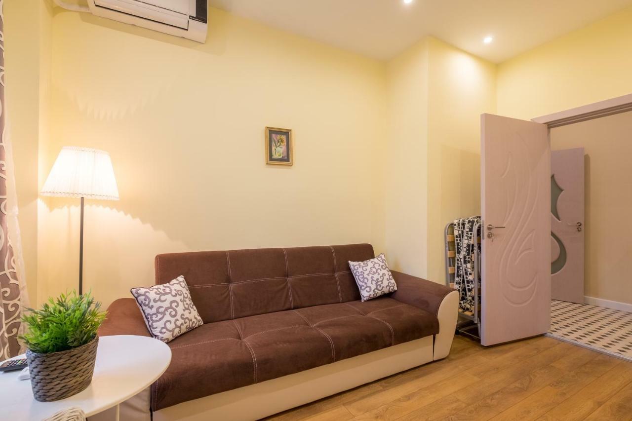 Modern 2 Bedroom Apartment Next To Vitosha Str. Sofia Extérieur photo