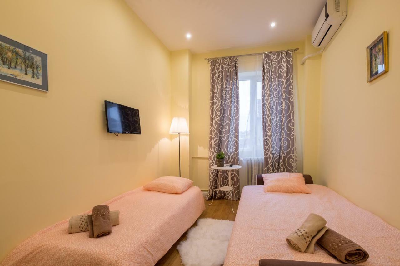 Modern 2 Bedroom Apartment Next To Vitosha Str. Sofia Extérieur photo